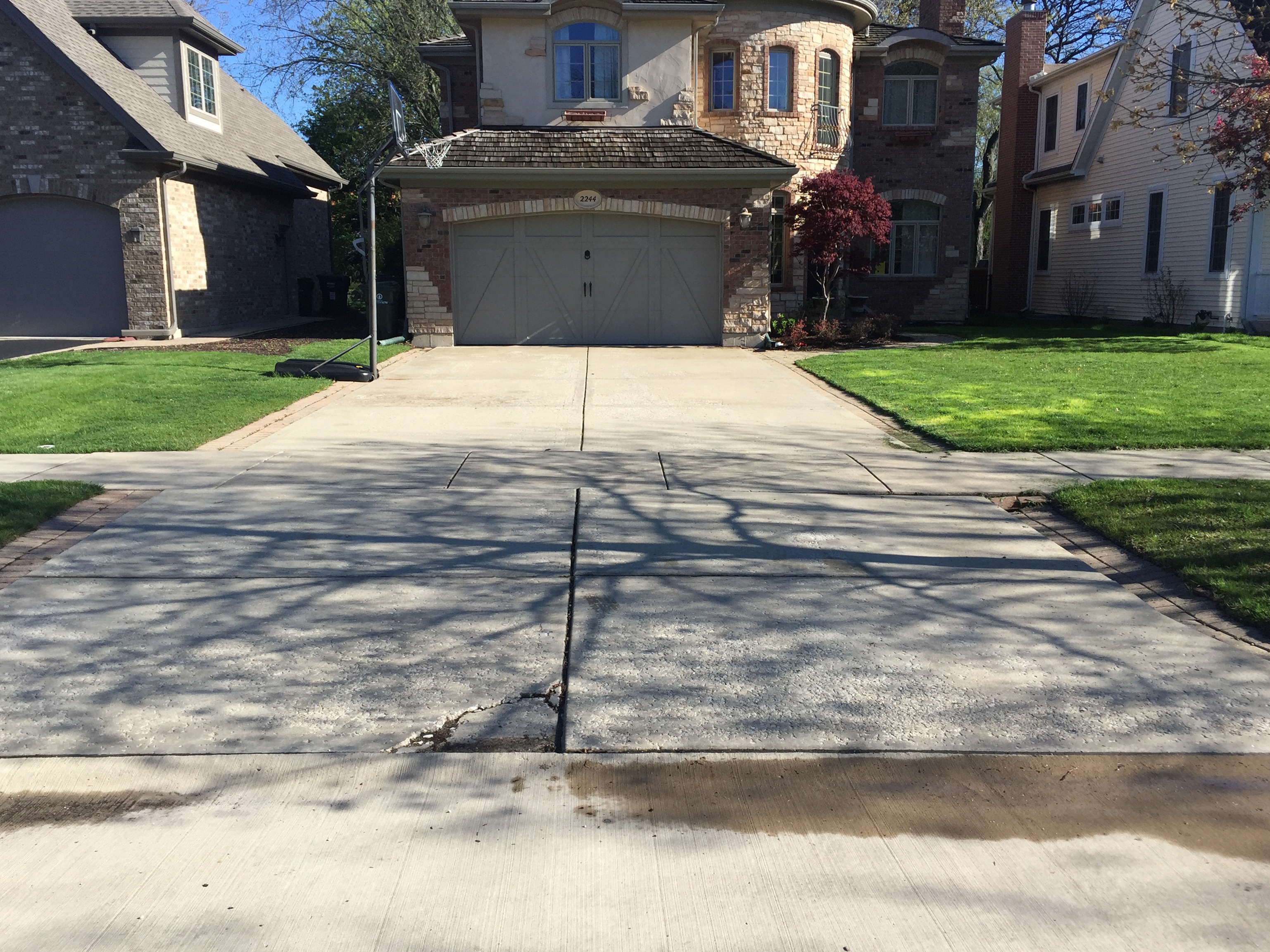 Arlington Heights Hardscaping with Driveway Brick Paving